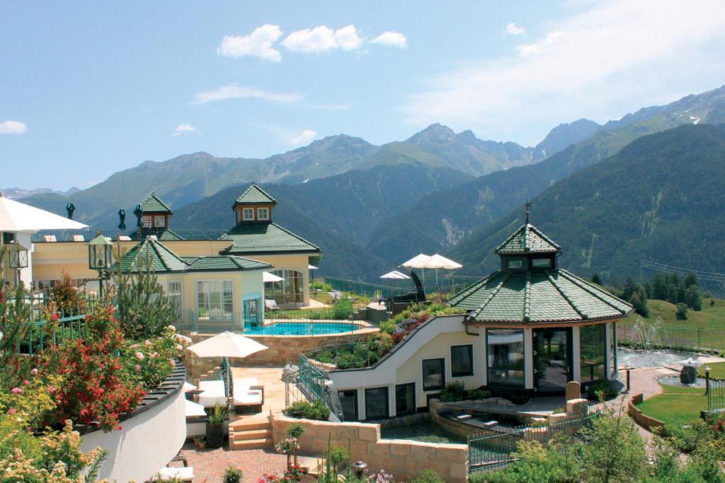 Hotel Wellnessresidenz Schalber Serfaus Esterno foto